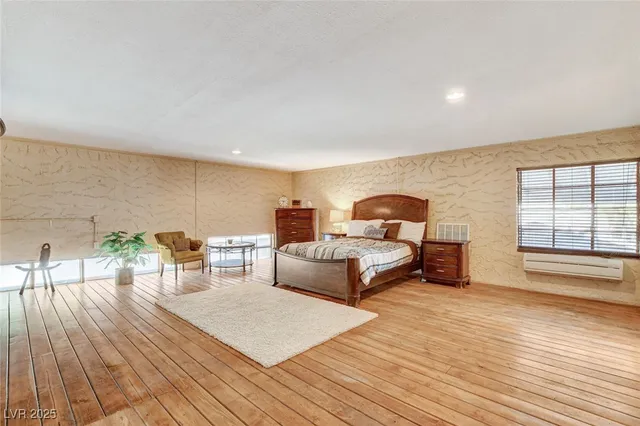 $1,998,000 | 5260 North Jones Boulevard, Las Vegas, NV 89130