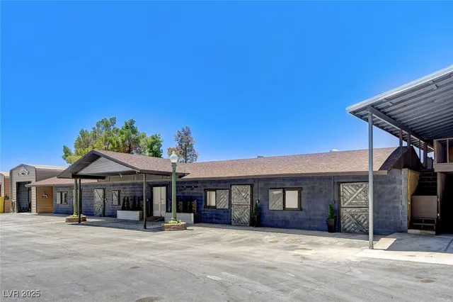 $1,998,000 | 5260 North Jones Boulevard, Las Vegas, NV 89130