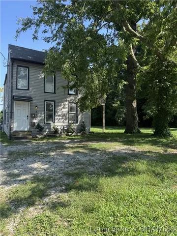 $900 | 310 West Market Street, Unit 1, New Albany, IN 47150