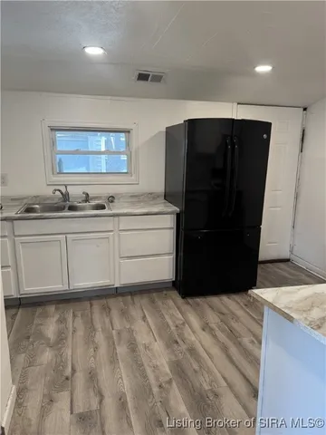 $900 | 310 West Market Street, Unit 1, New Albany, IN 47150