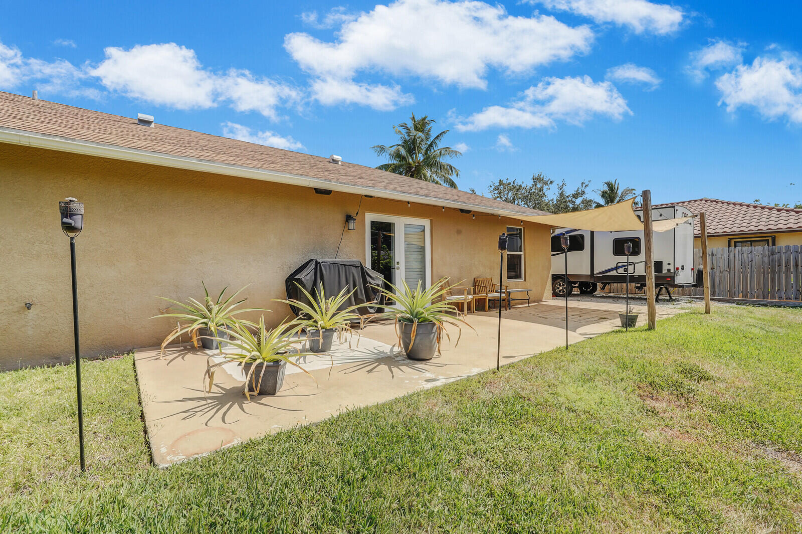 61 West Mango Road Lake Worth, FL 33467 - Photo 15 of 17 32_image_32_mls