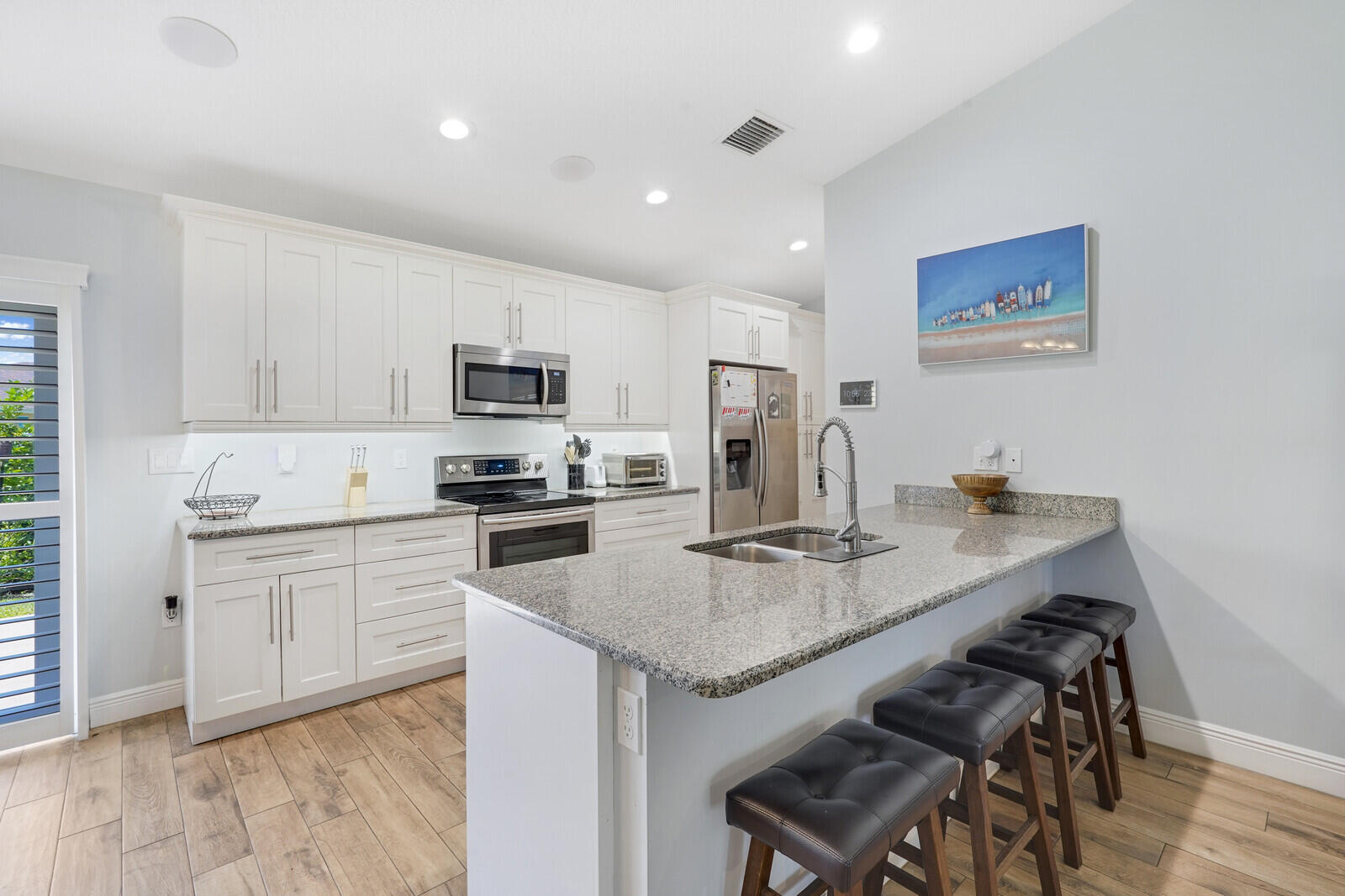 61 West Mango Road Lake Worth, FL 33467 - Photo 6 of 17 16_image_16_mls