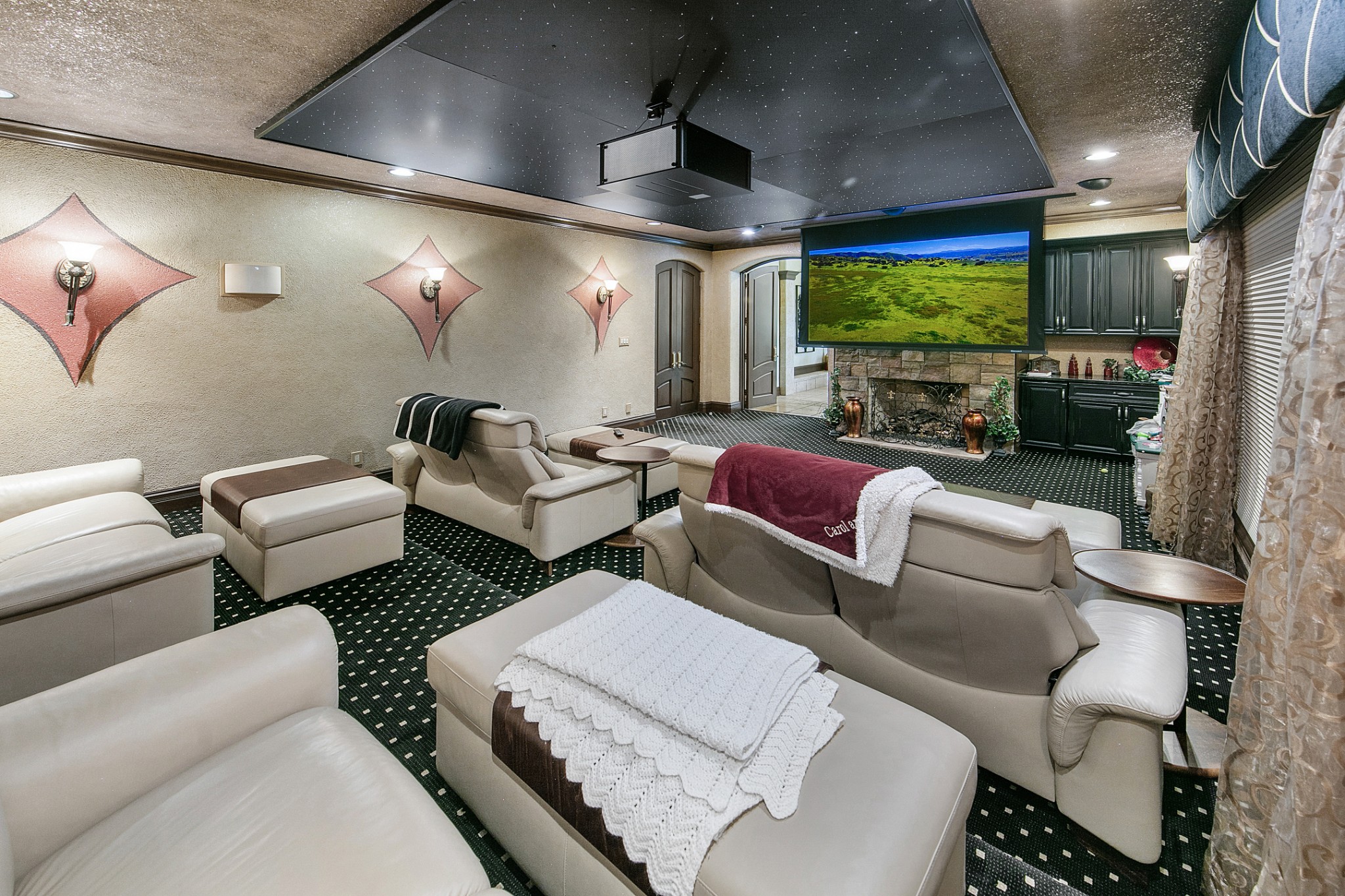 255 Villa Segrata North Ridge Road Sevierville, TN 37876 - Photo 38 of 78 a living room with furniture and a flat screen tv