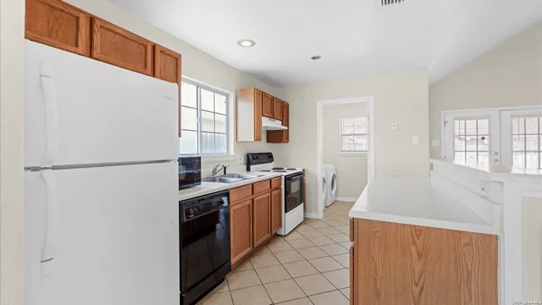 $1,650 | 3411 Avoca Drive, San Antonio, TX 78211