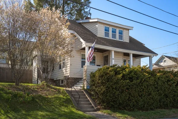 $412,000 | 35 Boardman Street, Worcester, MA 01606