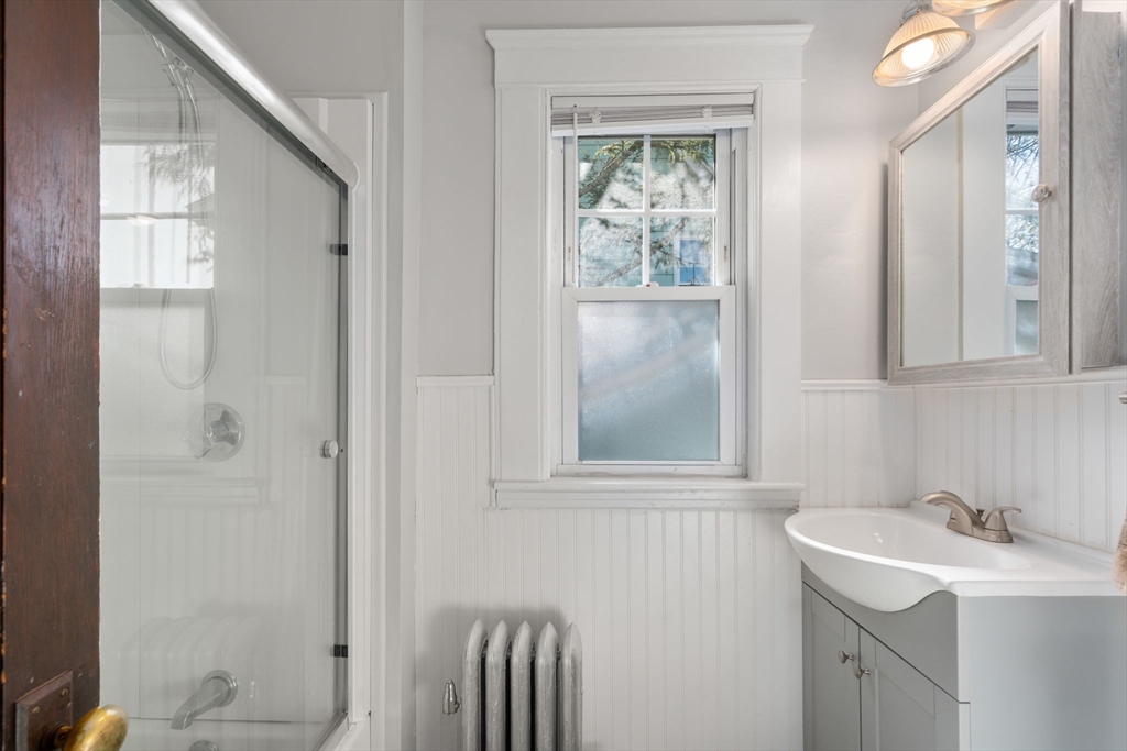 35 Boardman Street Worcester, MA 01606 - Photo 21 of 25