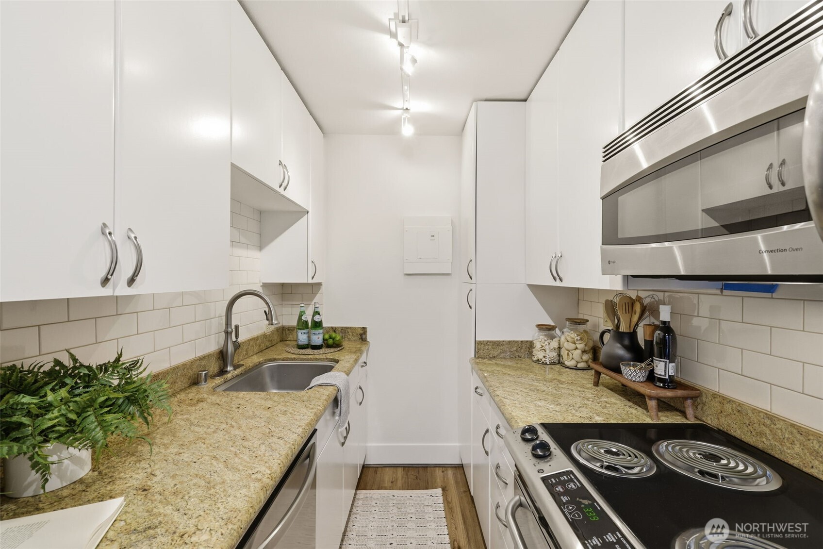 1105 Spring Street, Unit 408 Seattle, WA 98104 - Photo 6 of 18 Gallery Image 6