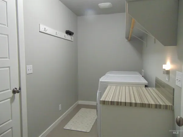 $524,900 | 983 South Street, Vale, OR 97918