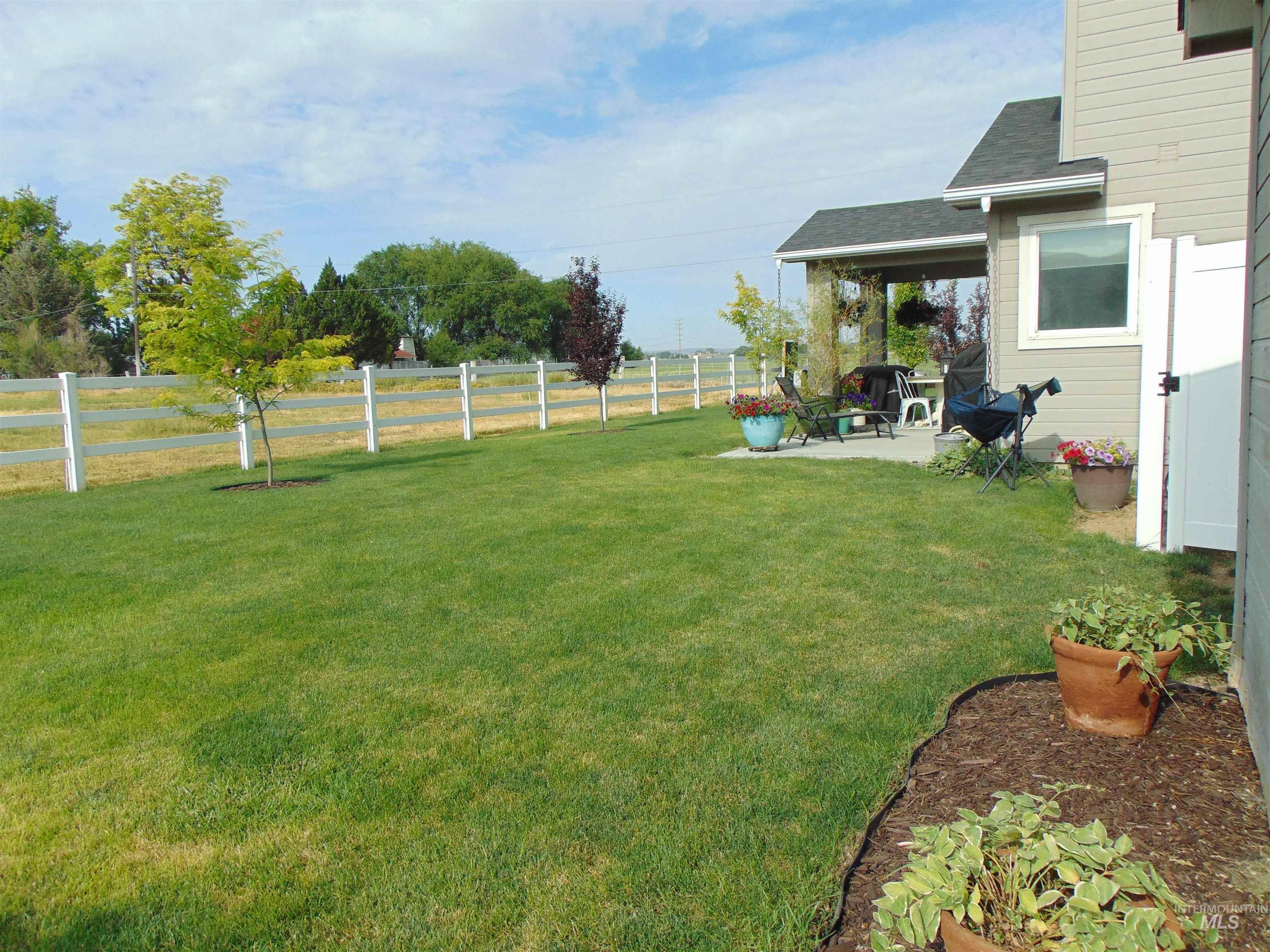 983 South Street Vale, OR 97918 - Photo 7 of 36 Fenced backyard with a patio area
