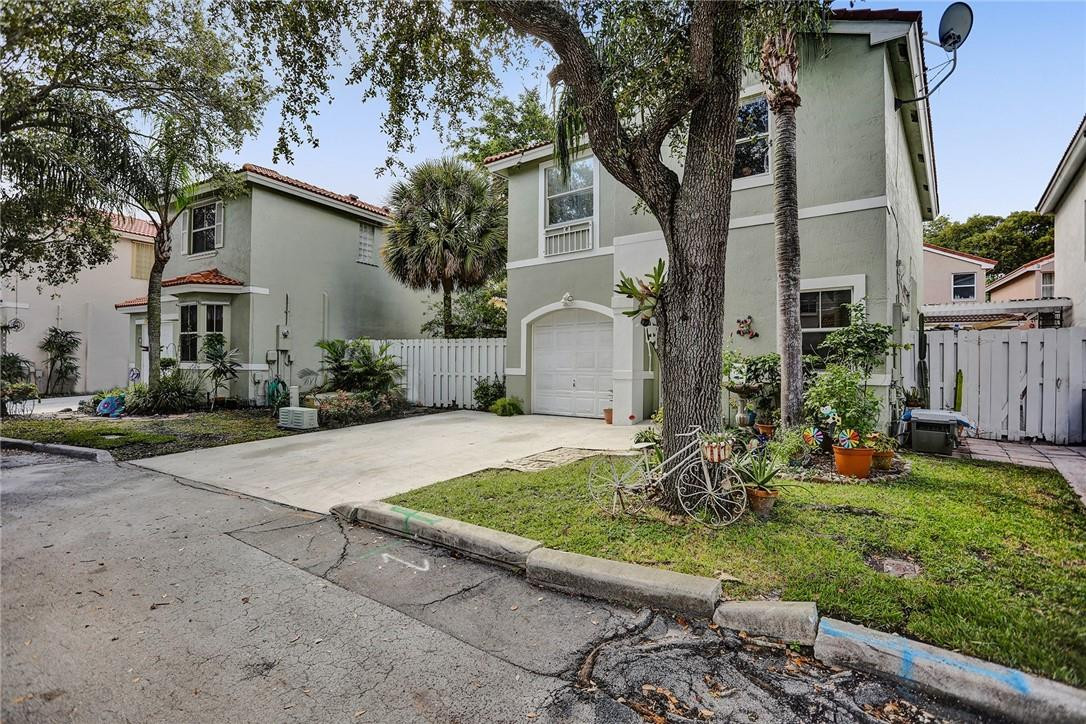 4000 Tree Top Road Hollywood, FL 33026 - Photo 2 of 28 Photo 2