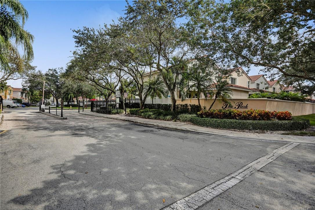 4000 Tree Top Road Hollywood, FL 33026 - Photo 26 of 28 Photo 26