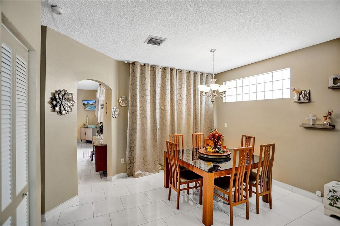 4000 Tree Top Road Hollywood, FL 33026 - Photo 6 of 28 Photo 6