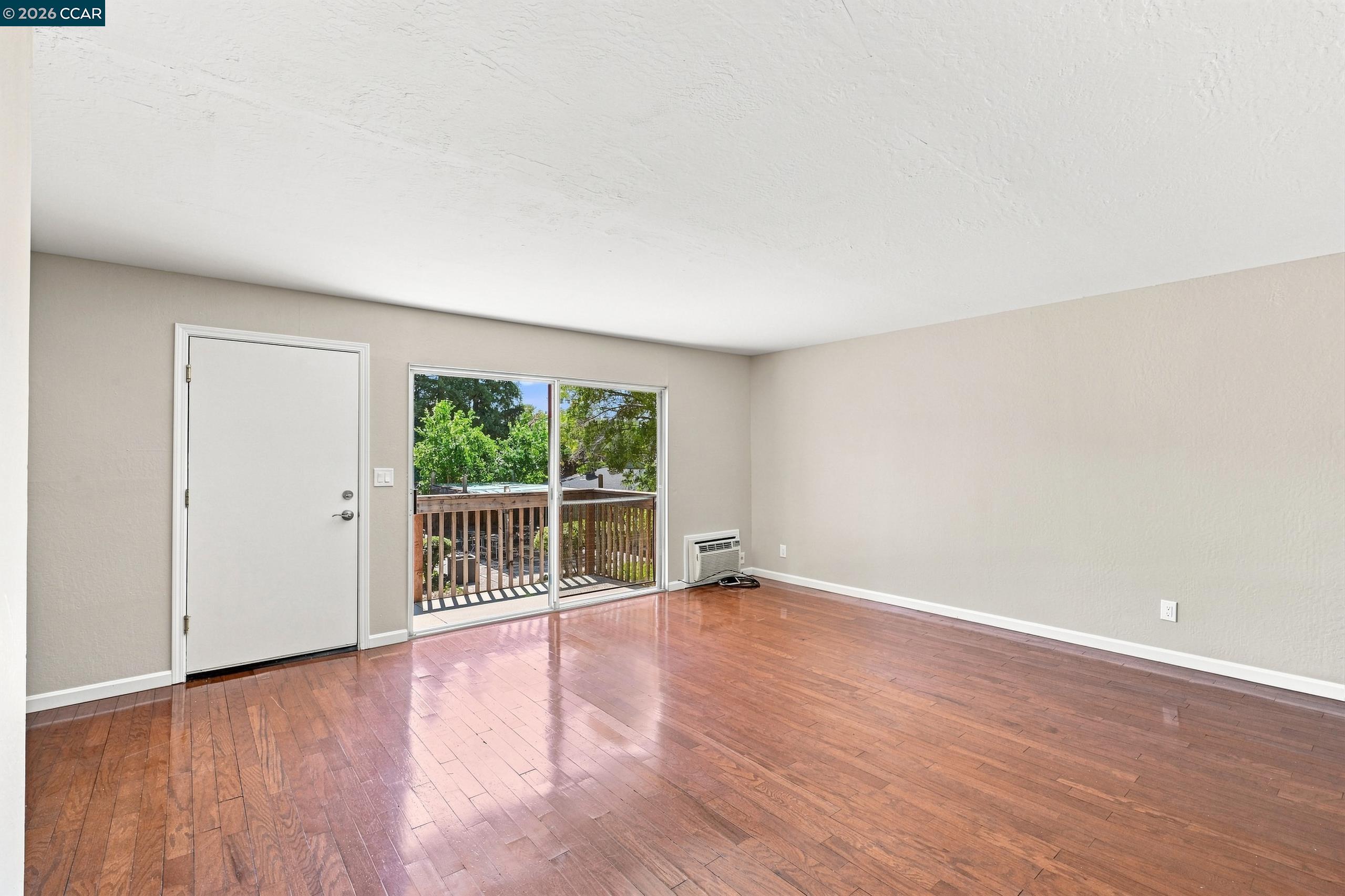 1060 Oak Grove Road, Unit 46 Concord, CA 94518 - Photo 12 of 59 Gallery Image 12