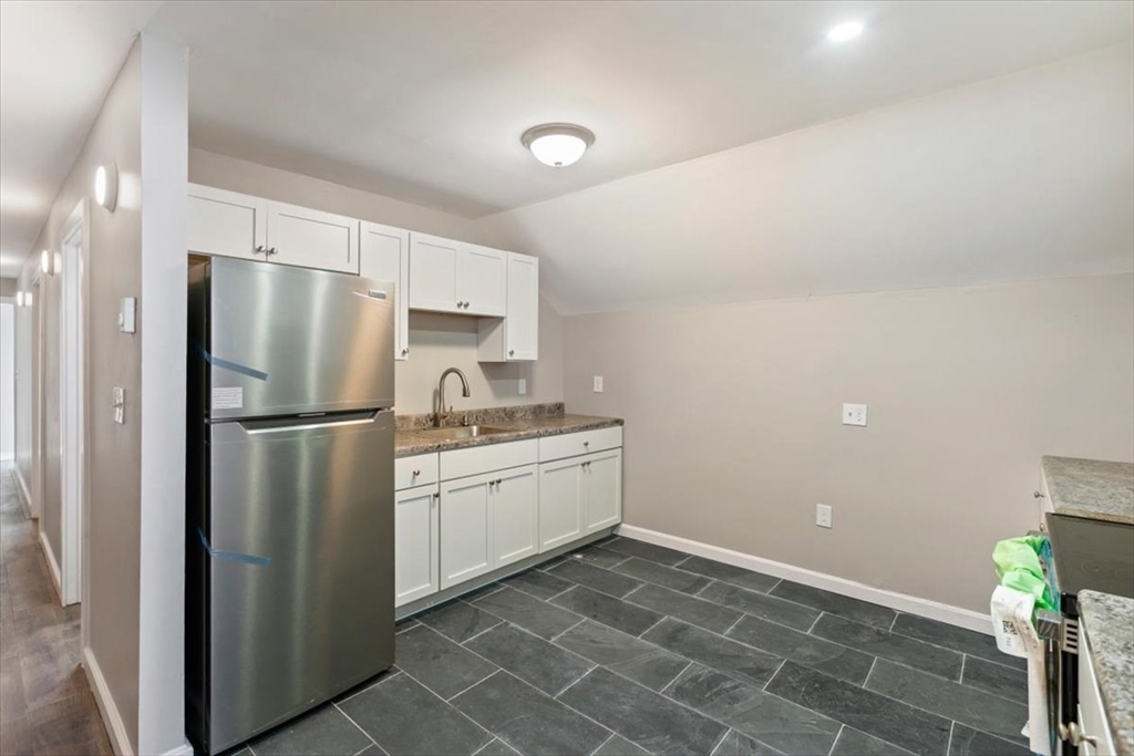 33 Garfield Street Lawrence, MA 01843 - Photo 2 of 22