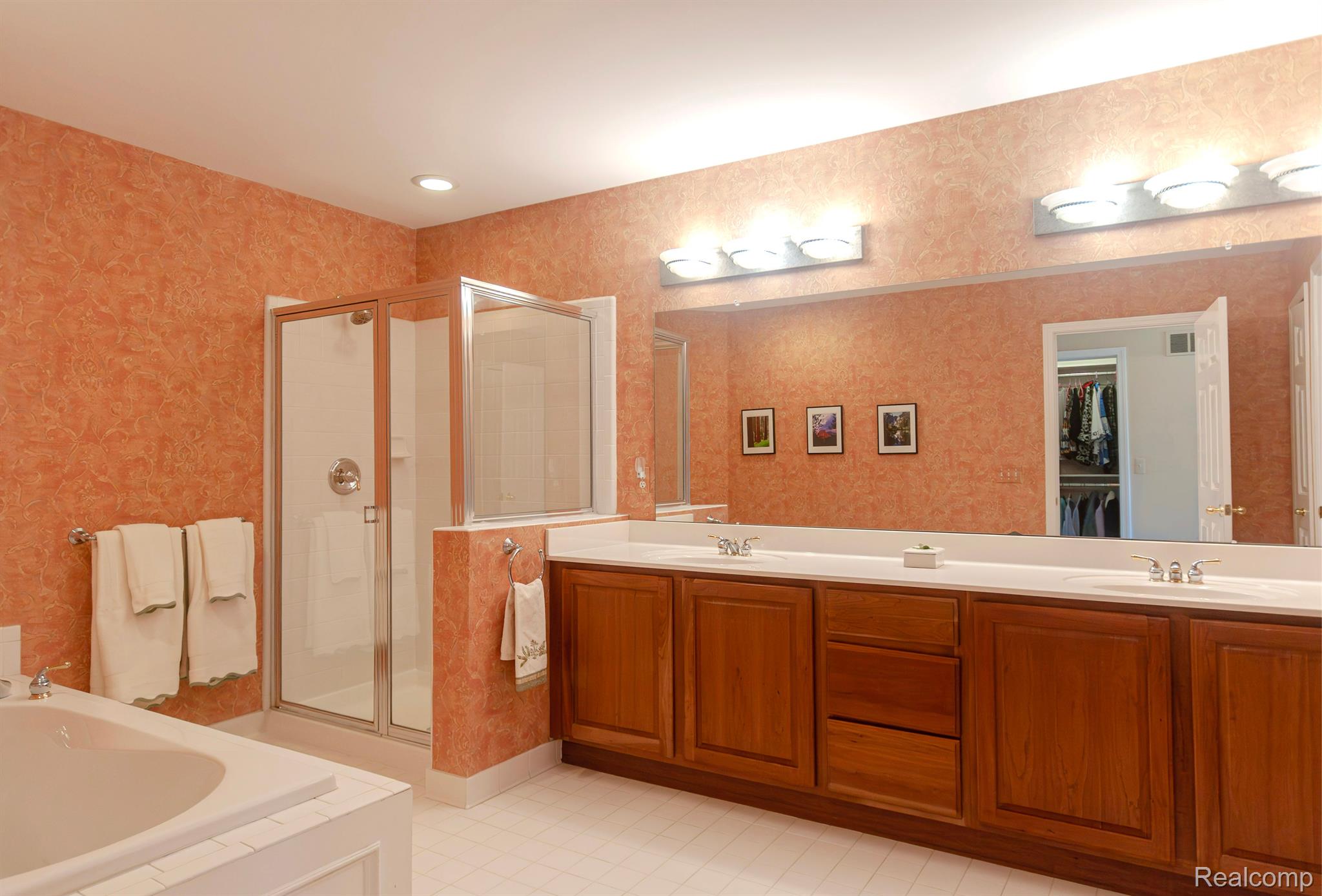 3845 Winding Brk Circle Rochester, MI 48309 - Photo 44 of 80