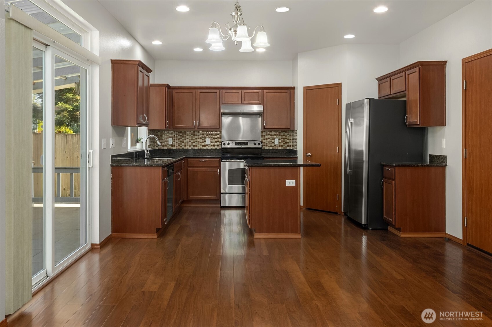 8313 Upper Ridge Road, Unit 2 Everett, WA 98203 - Photo 9 of 32 Gallery Image 9