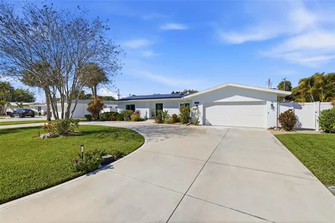 $890,000 | 4029 38th Way South, St. Petersburg, FL 33711