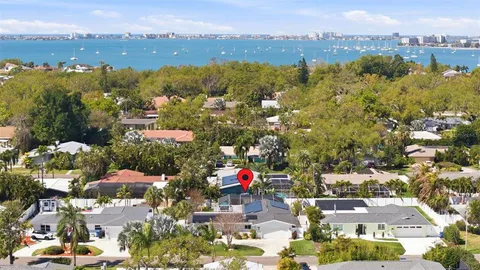 $890,000 | 4029 38th Way South, St. Petersburg, FL 33711