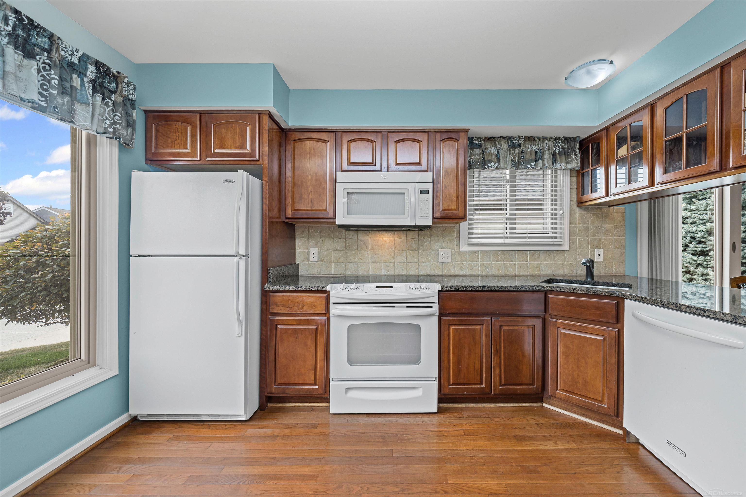 1495 Colony Drive Rochester Hills, MI 48307 - Photo 13 of 46
