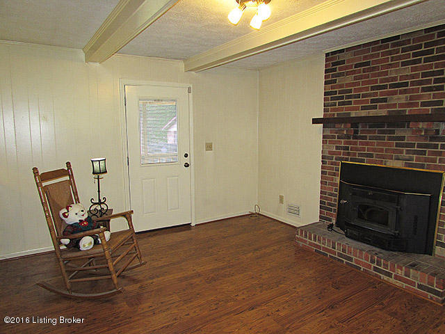 4525 Sandhill Road Louisville, KY 40219 - Photo 13 of 28 IMG_0748