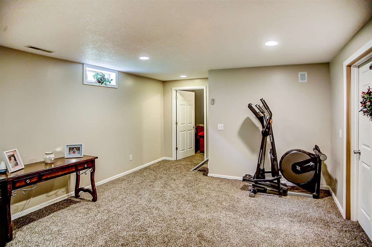 10818 Smokey Ridge Place Fort Wayne, IN 46818 - Photo 25 of 36 Gallery Image 25