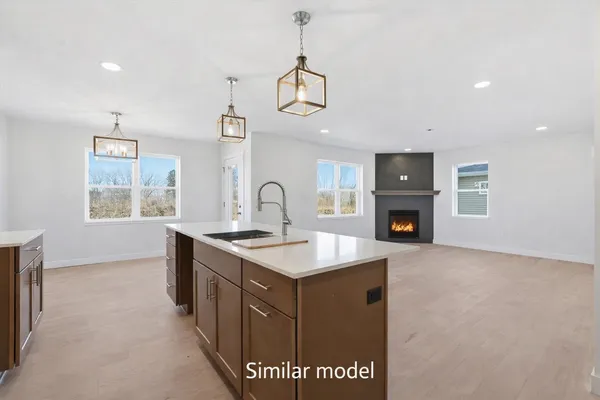 $480,000 | 990 Bell, Arlington, WI 53911