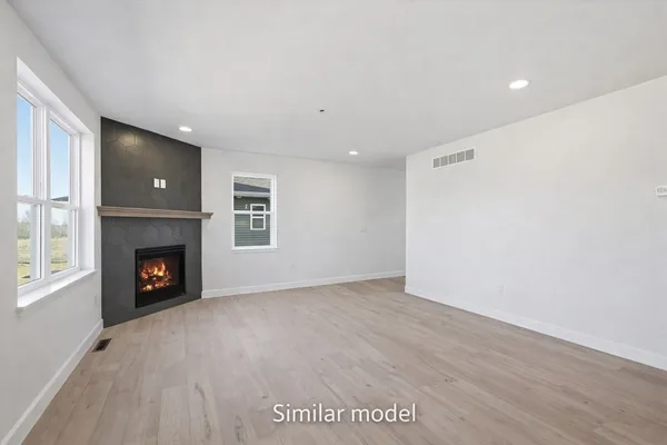 $480,000 | 990 Bell, Arlington, WI 53911