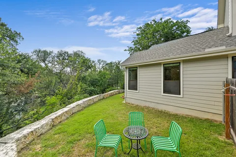$525,000 | 1312 East M. Franklin Avenue, Unit 2, Austin, TX 78721