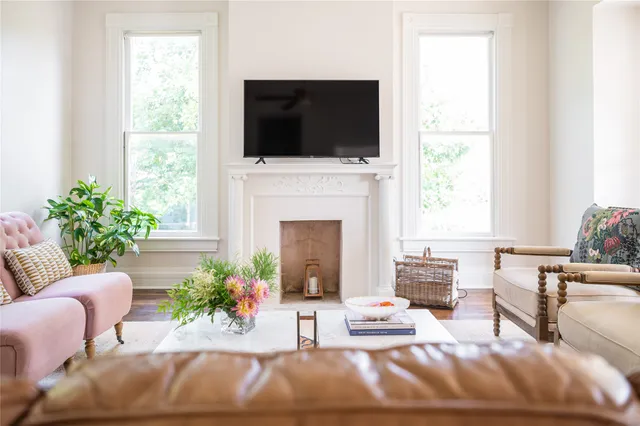 $444,000 | 612 South Day Street, Brenham, TX 77833