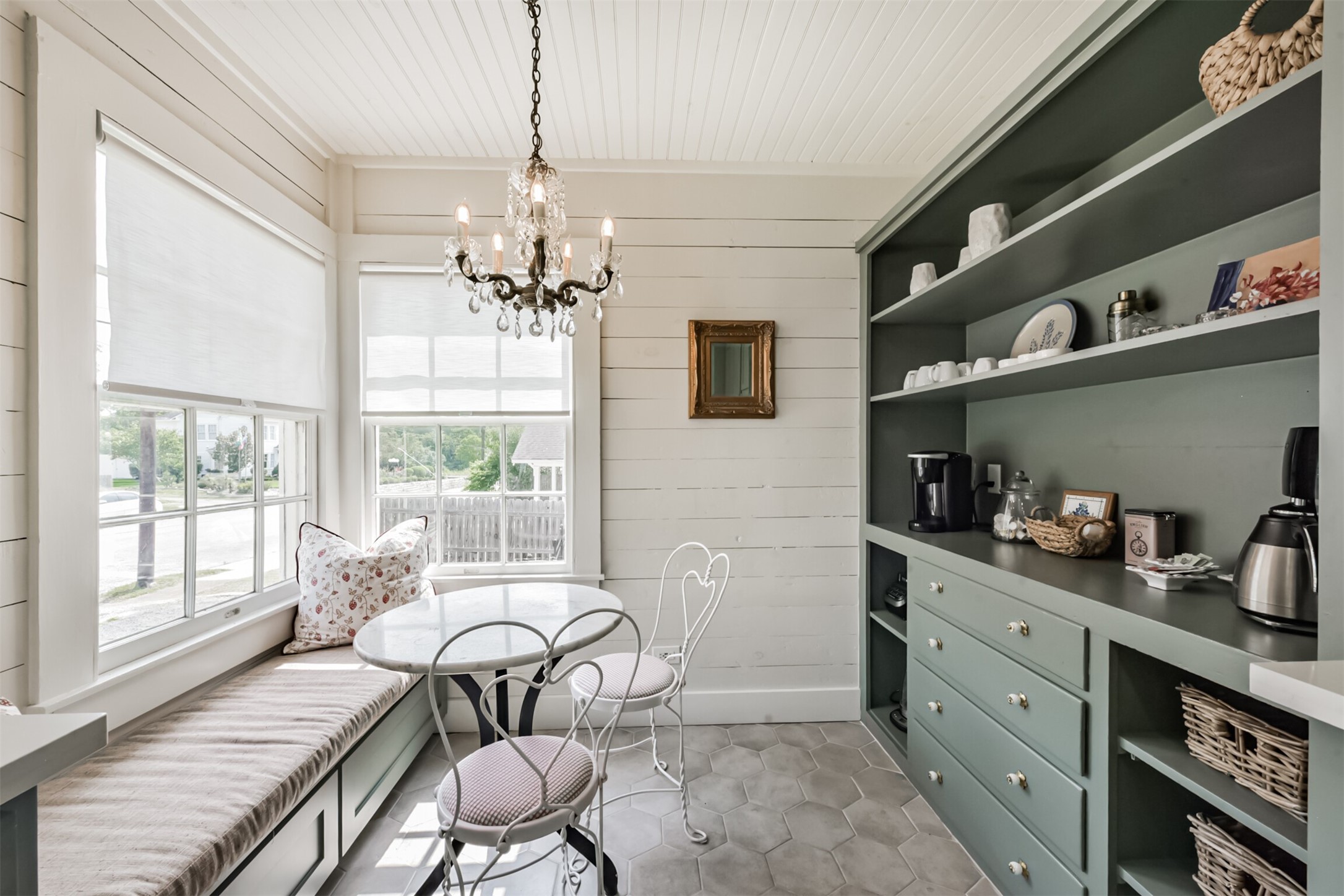 612 South Day Street Brenham, TX 77833 - Photo 18 of 44