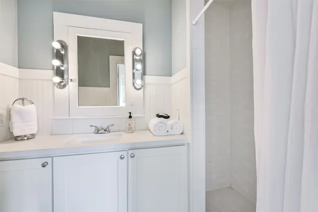 $444,000 | 612 South Day Street, Brenham, TX 77833