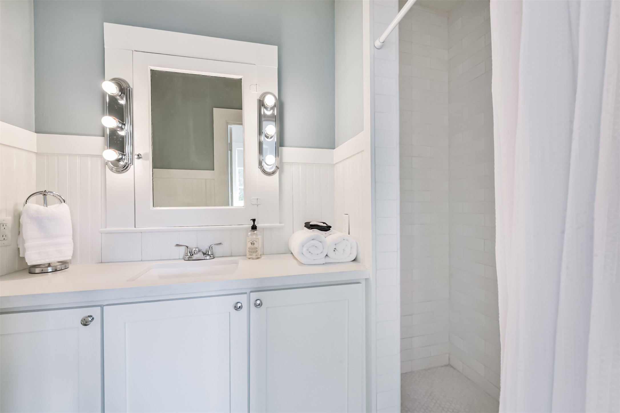 612 South Day Street Brenham, TX 77833 - Photo 28 of 44