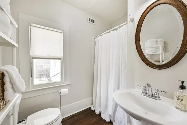 $444,000 | 612 South Day Street, Brenham, TX 77833