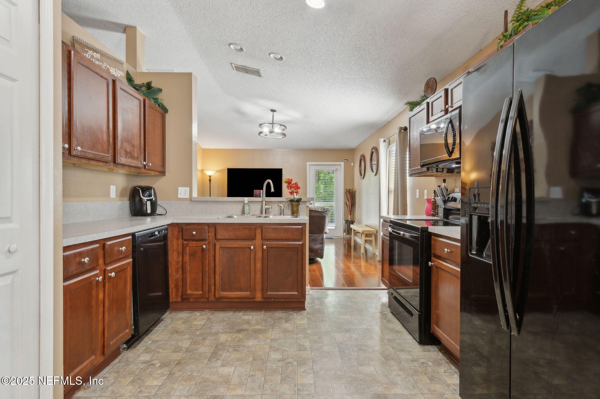 8740 Springtree Road Jacksonville, FL 32210 - Photo 18 of 44 20-web-or-mls-8740 Springtree Rd-20