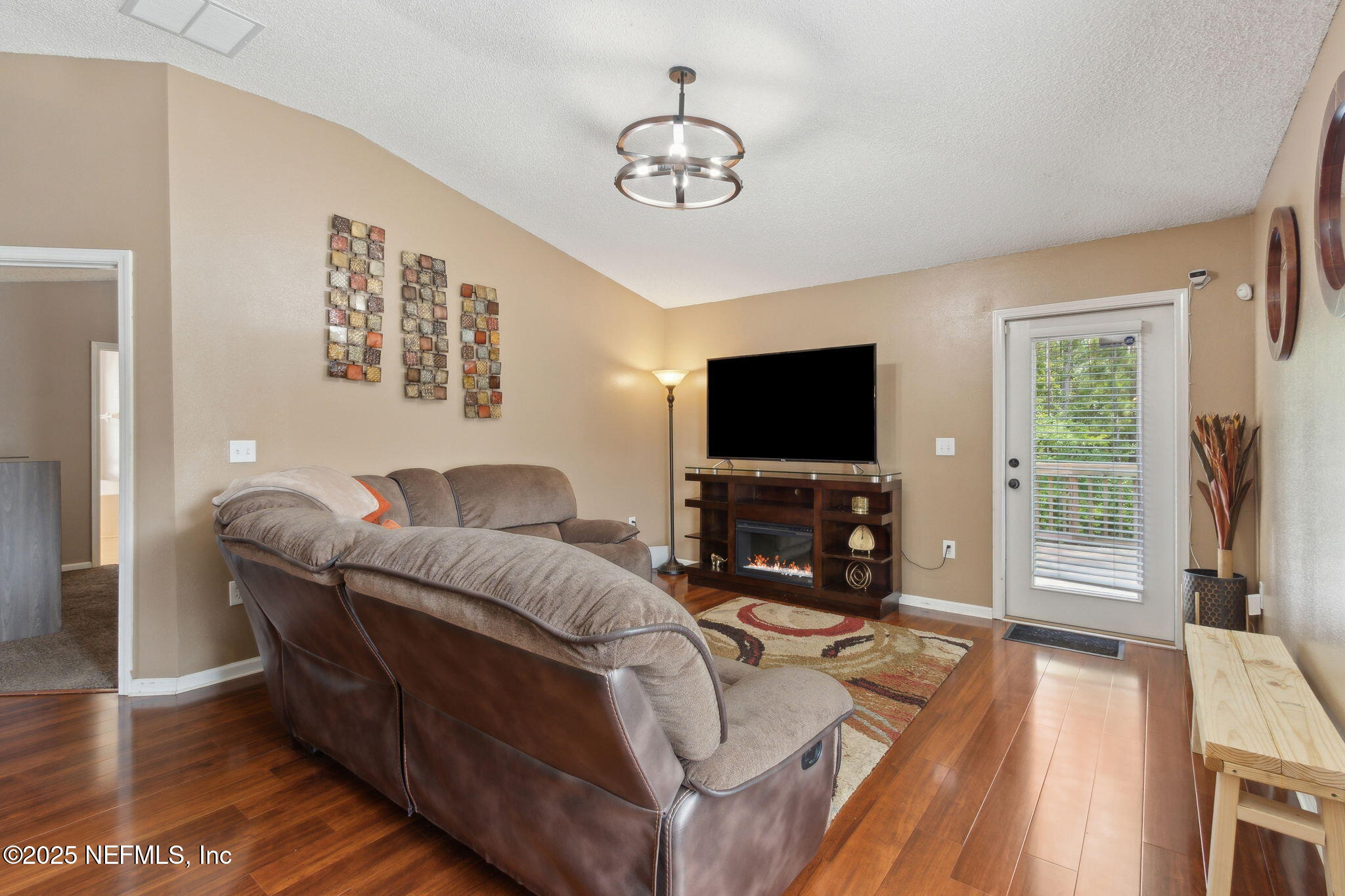 8740 Springtree Road Jacksonville, FL 32210 - Photo 23 of 44 25-web-or-mls-8740 Springtree Rd-25