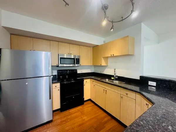 $2,425 | 401 Villa Circle, Boynton Beach, FL 33435