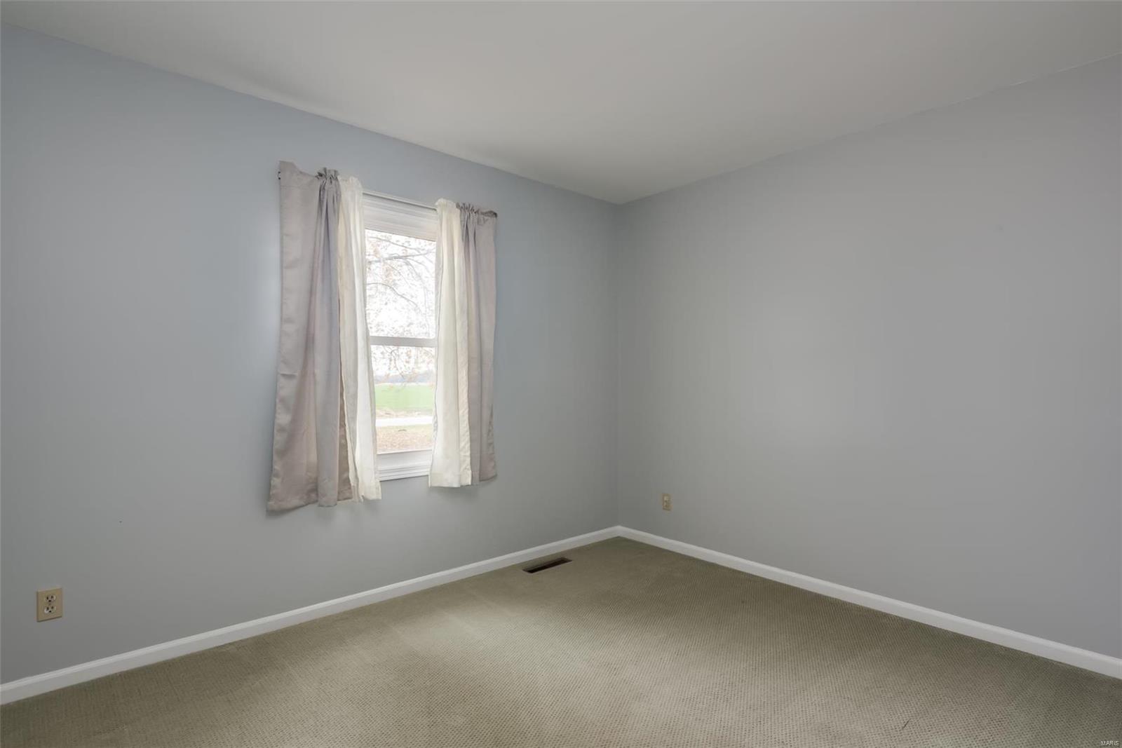 15523 South Grand Road Nashville, IL 62263 - Photo 11 of 33 Gallery Image 11
