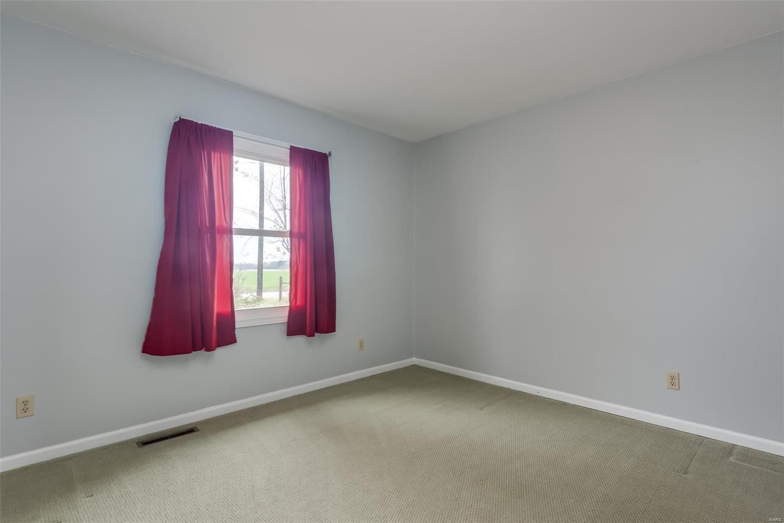 15523 South Grand Road Nashville, IL 62263 - Photo 14 of 33 Gallery Image 14