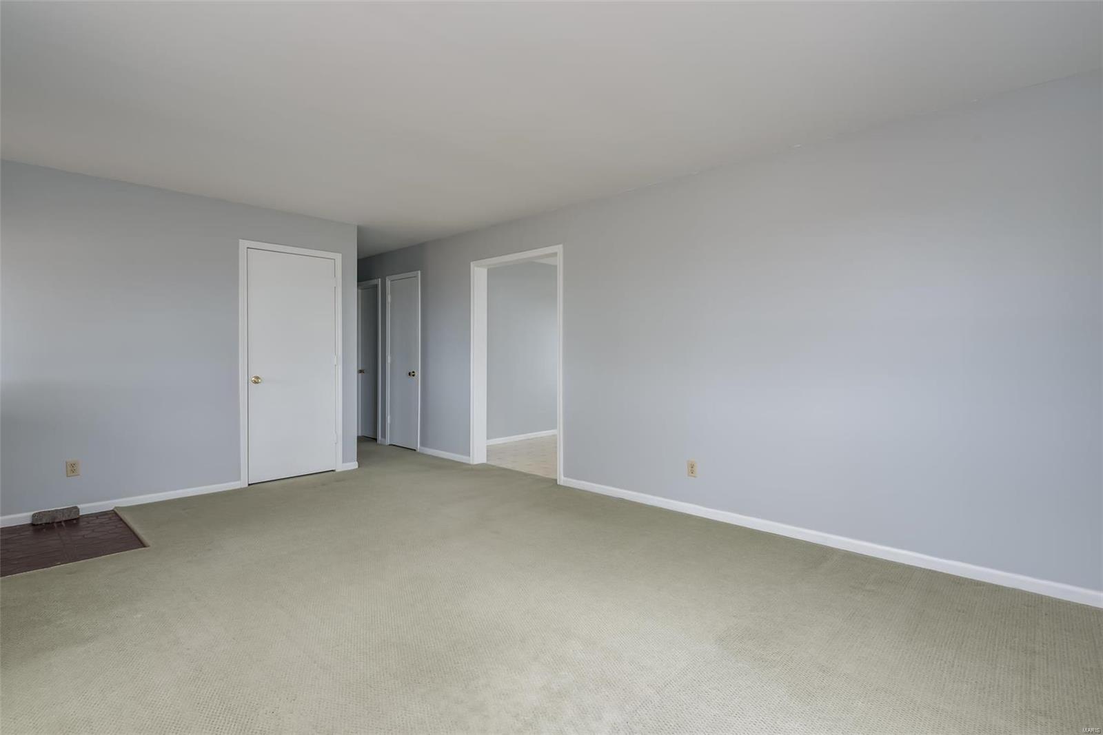 15523 South Grand Road Nashville, IL 62263 - Photo 3 of 33 Gallery Image 3