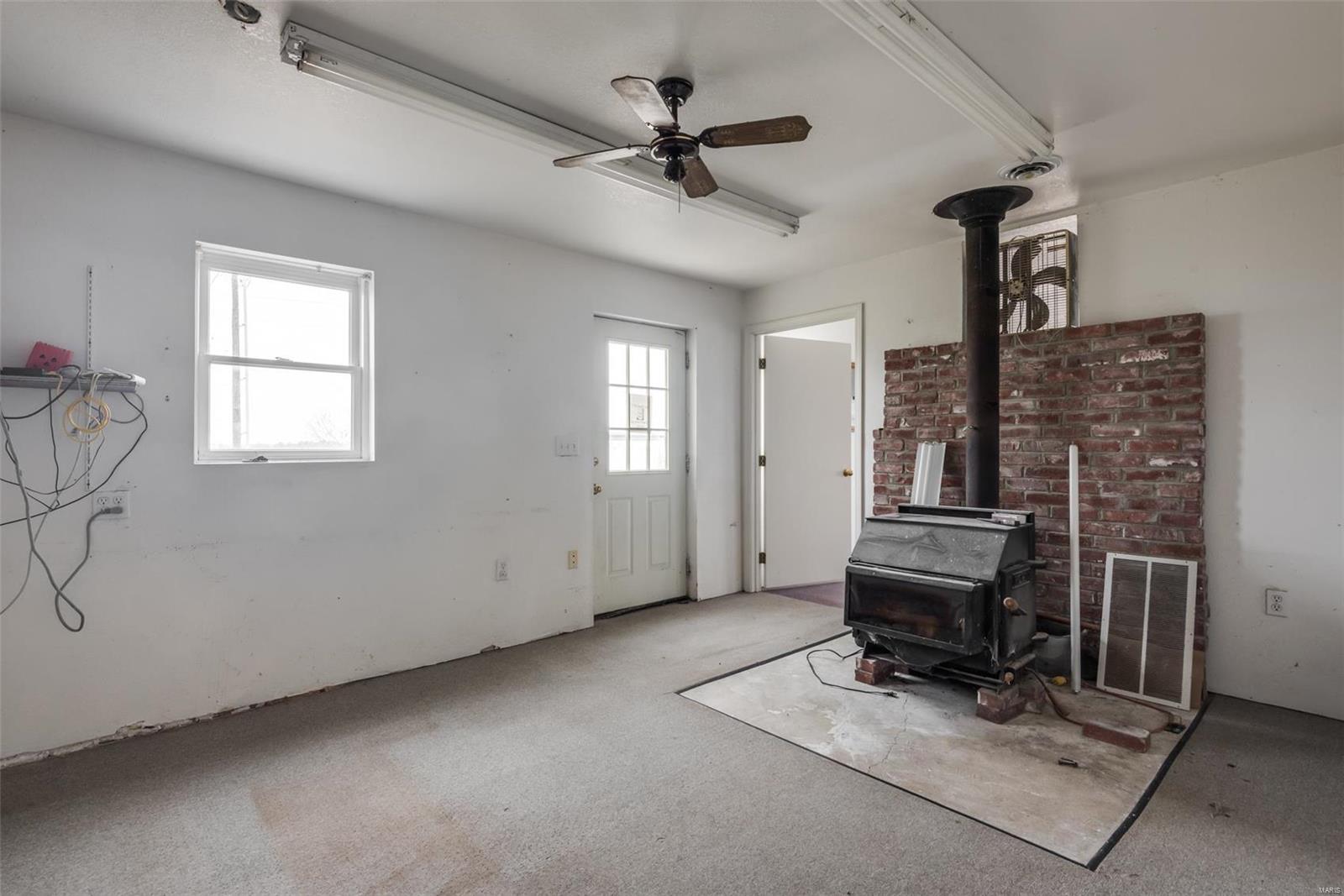 15523 South Grand Road Nashville, IL 62263 - Photo 25 of 33 Gallery Image 25