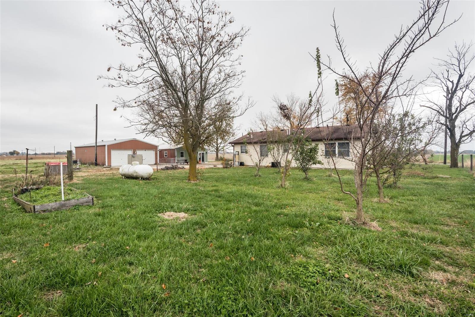 15523 South Grand Road Nashville, IL 62263 - Photo 30 of 33 Gallery Image 30