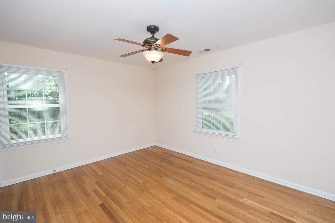 18 Algonquin Road Cambridge, MD 21613 - Photo 16 of 28 Bedroom (Master)