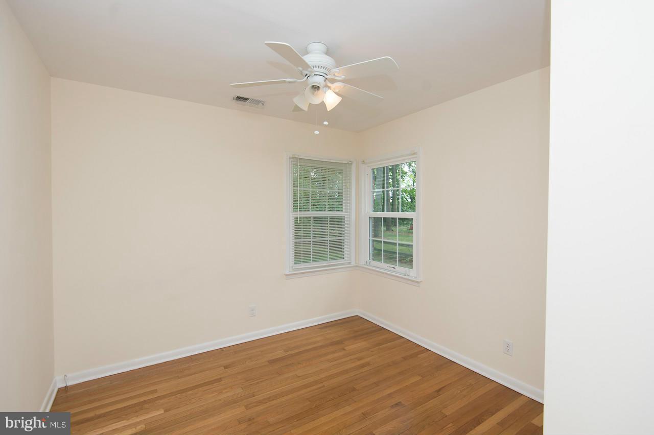 18 Algonquin Road Cambridge, MD 21613 - Photo 18 of 28 Bedroom