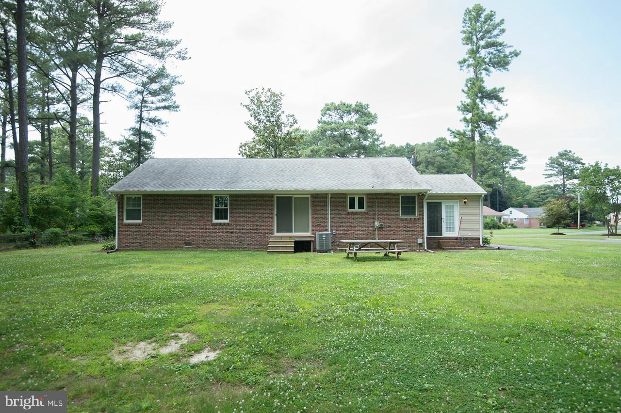 18 Algonquin Road Cambridge, MD 21613 - Photo 24 of 28 Exterior (Rear)