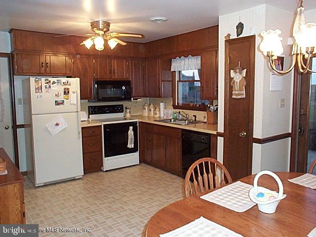 249 Frogtown Road Pequea, PA 17565 - Photo 3 of 9 Gallery Image 3