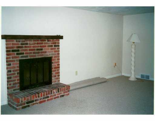 1613 Wilson Road Pittsburgh, PA 15236 - Photo 3 of 7 Gallery Image 3