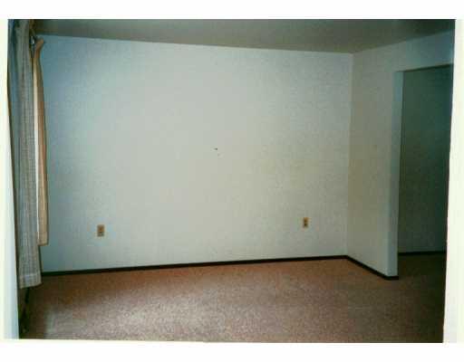 1613 Wilson Road Pittsburgh, PA 15236 - Photo 4 of 7 Gallery Image 4