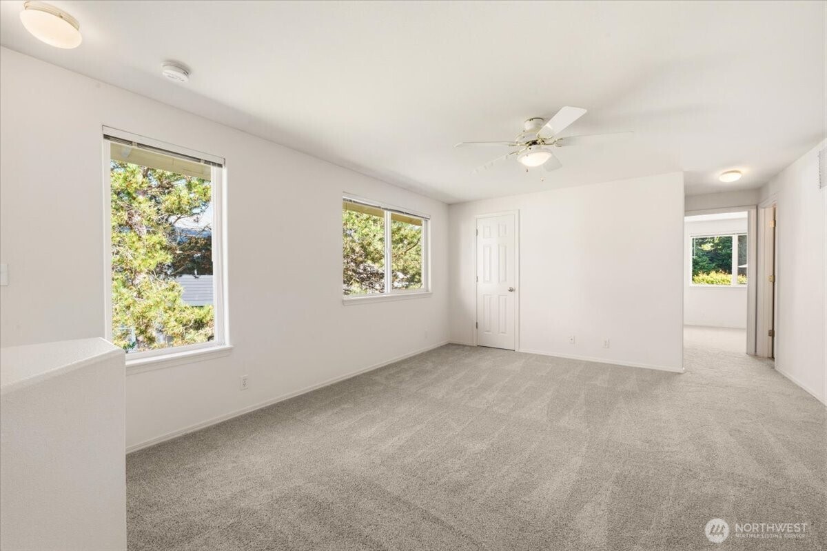 4726 Northeast 18th Place, Unit B Renton, WA 98059 - Photo 25 of 39