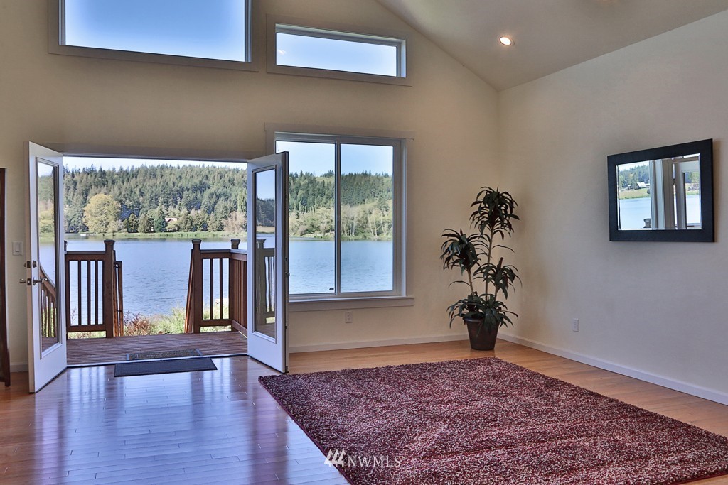 5174 Bayview Road Langley, WA 98260 - Photo 11 of 19 Gallery Image 11