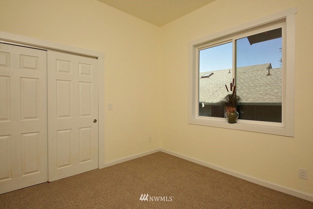 5174 Bayview Road Langley, WA 98260 - Photo 15 of 19 Gallery Image 15